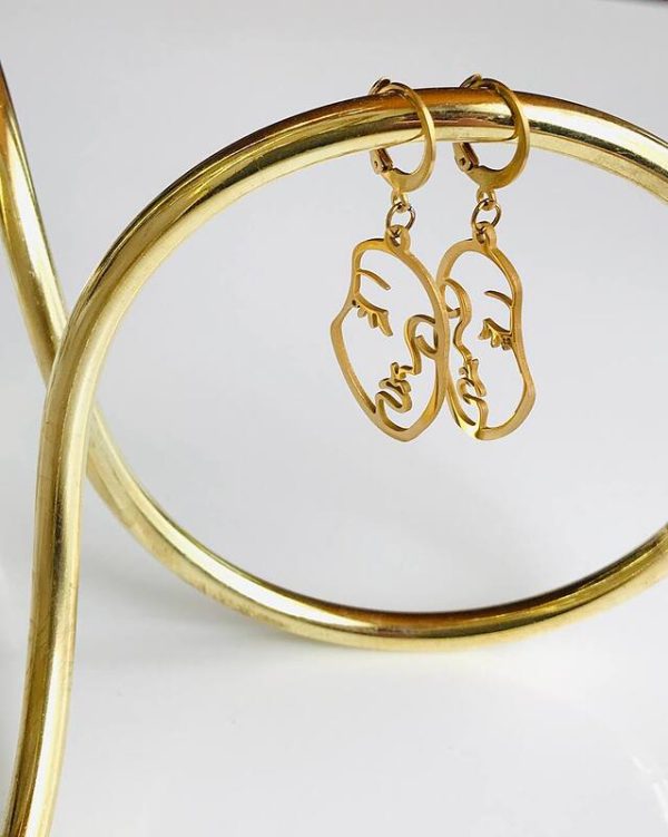 گوشواره طرح چهره