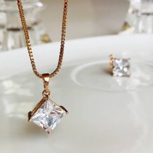 گردنبند کریستالی ژوپینگ