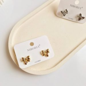 گوشواره پایه نقره طرح پاپیون ظریف