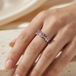 انگشتر فری سایز نقره‌ای پروانه کریستال یاسی